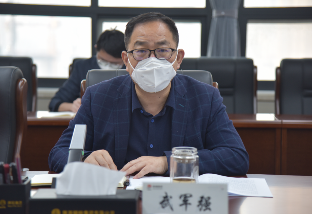 陜鋼集團(tuán)黨委理論學(xué)習(xí)中心組學(xué)習(xí)中共中央政治局民主生活會、中央經(jīng)濟(jì)工作會議、全國宣傳部長會議、中共陜西省委十四屆三次全會精神