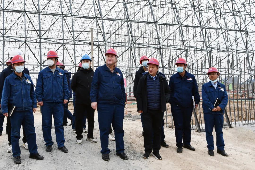 習(xí)宏斌深入龍鋼公司機(jī)械化綜合一次料場項(xiàng)目現(xiàn)場進(jìn)行督導(dǎo)調(diào)研