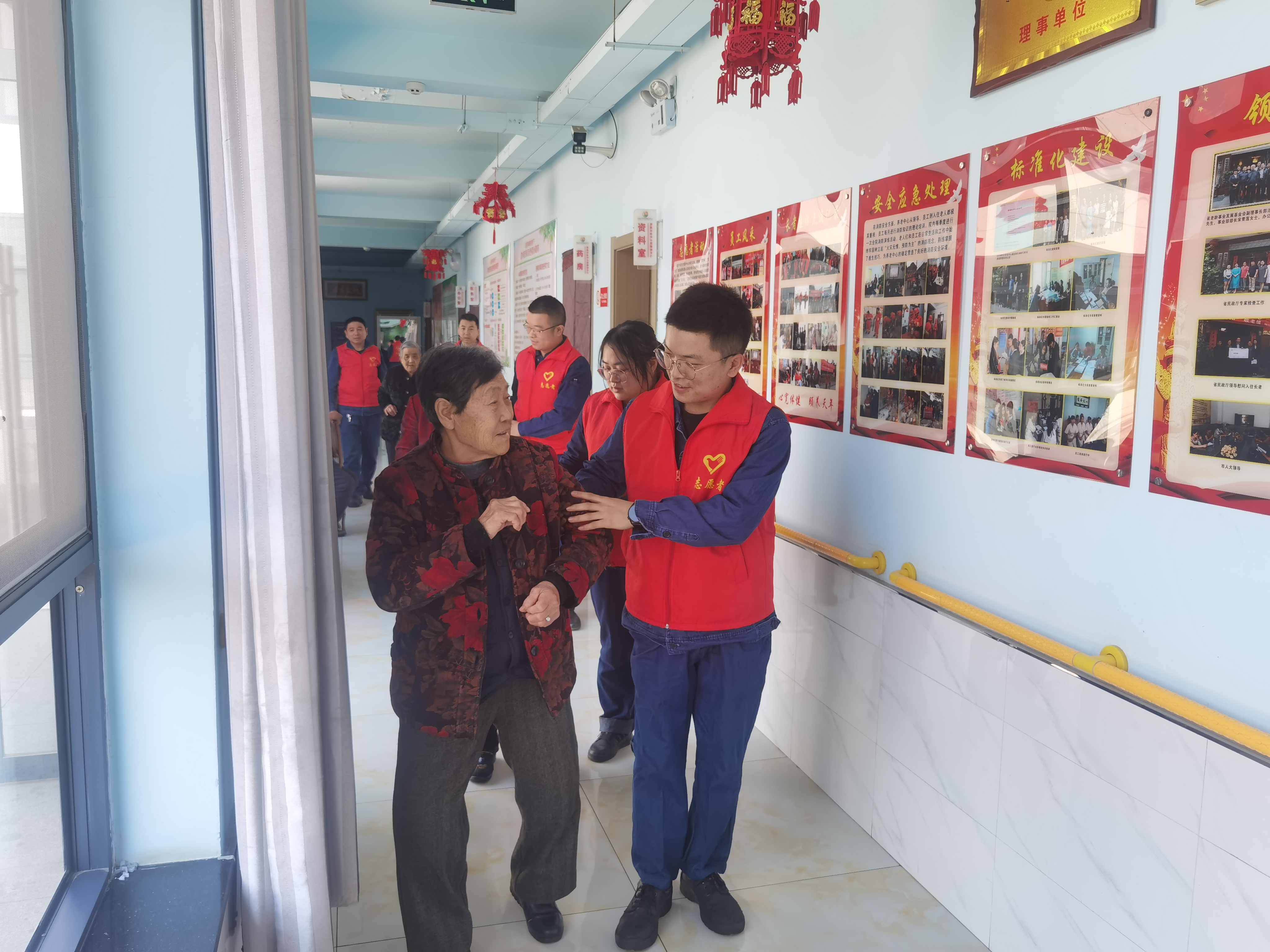 陜鋼集團龍鋼公司軋鋼廠青年志愿者服務(wù)隊榮獲2022年韓城市學(xué)雷鋒志愿服務(wù) “最佳志愿服務(wù)組織”