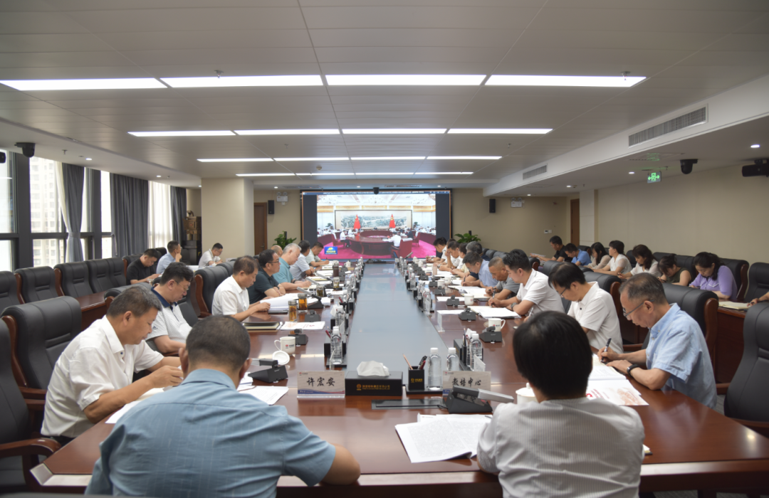 陜鋼集團召開學(xué)習(xí)貫徹習(xí)近平新時代中國特色社會主義思想主題教育黨委理論學(xué)習(xí)中心組學(xué)習(xí)研討會議