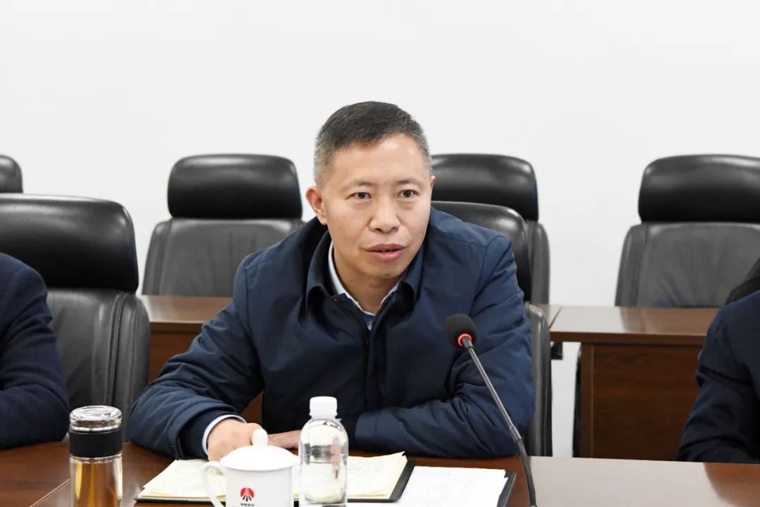 寶雞石油鋼管公司、延長石油物資集團(tuán)與陜鋼集團(tuán)聯(lián)合召開石油鋼管項(xiàng)目工作會(huì)