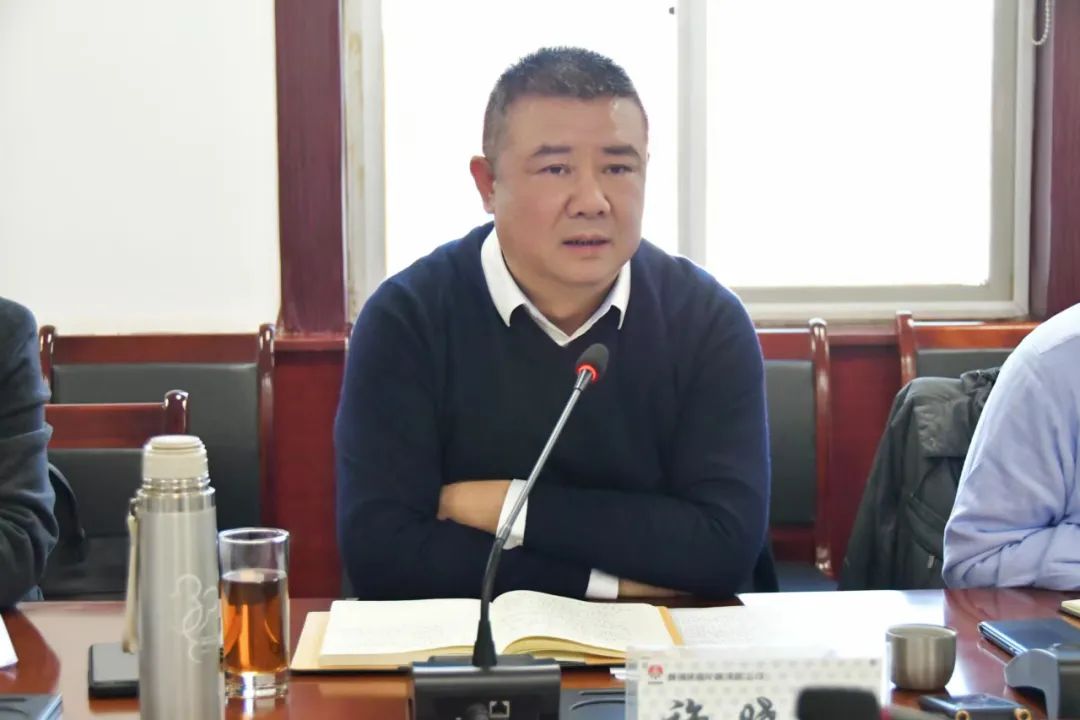 許曉增到龍鋼集團公司調(diào)研指導工作