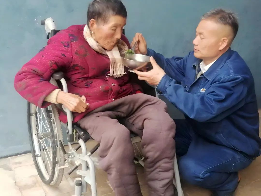 陜鋼集團(tuán)龍鋼公司職工楊串會榮獲陜煤集團(tuán)2024年度“最美員工”